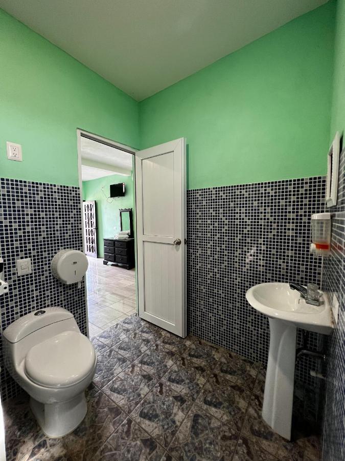Hotel Pazifico En 蒙特里科 外观 照片