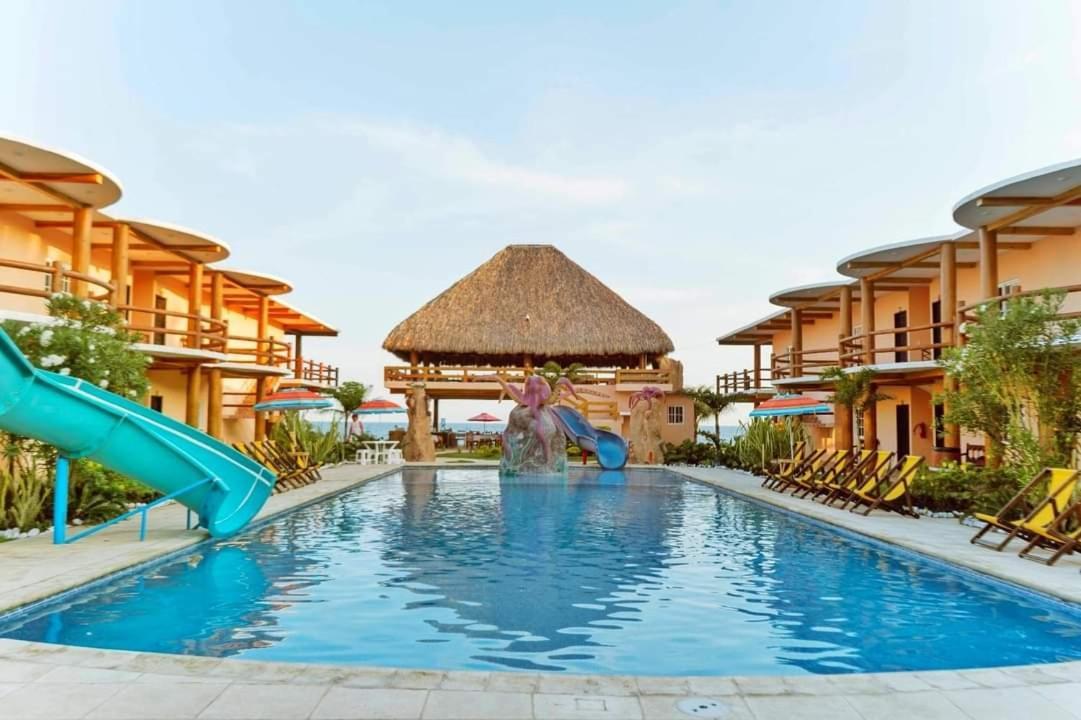 Hotel Pazifico En 蒙特里科 外观 照片